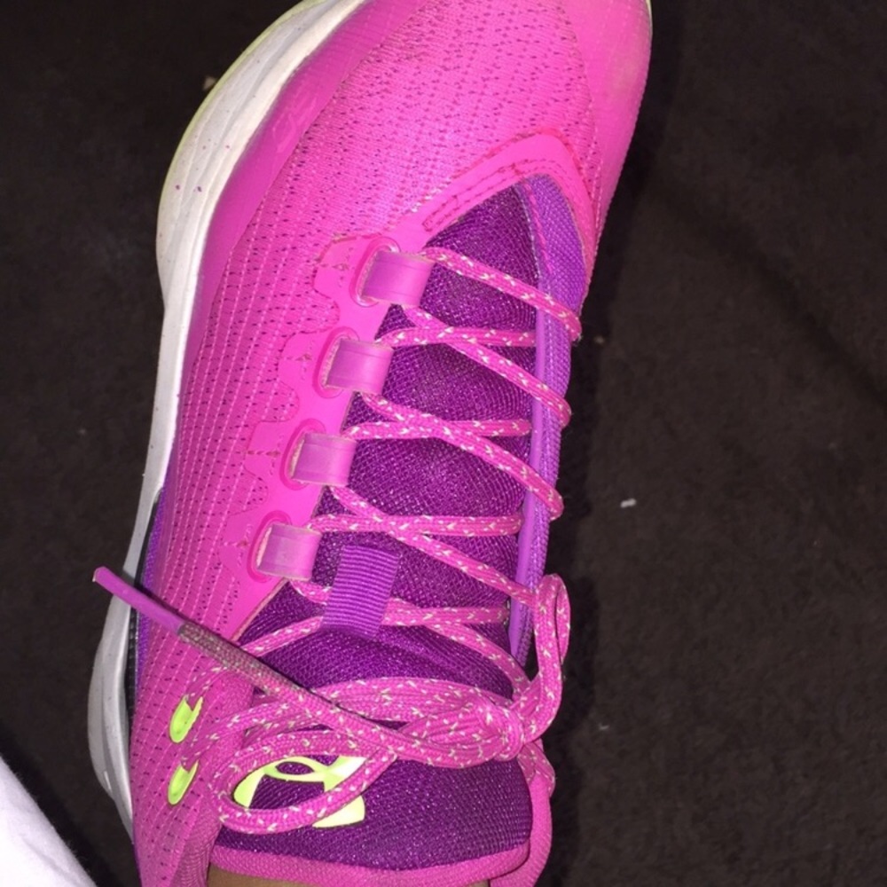 Steph Currys - Picture 2 of 4